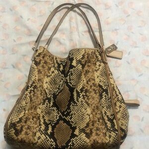 Coach shoulder bag